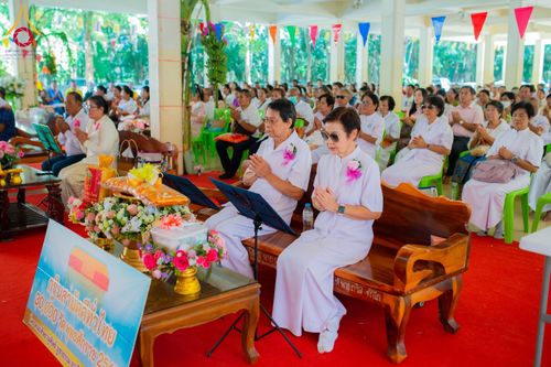 ภาพ No.178427:พิธีทอดกฐิน ณ วัดหนองระเวียง ต.หนองระเวียง อ.พิมาย จ.นครราชสีมา ในโครงการทอดกฐินสามัคคีทั่วไทย 30,000 วัด บูชาธรรม 80 ปี หลวงพ่อธัมมชโย โดยคณะศิษยานุศิษย์วัดพระธรรมกาย วันที่ 13 พฤศจิกายน พ.ศ. 2567