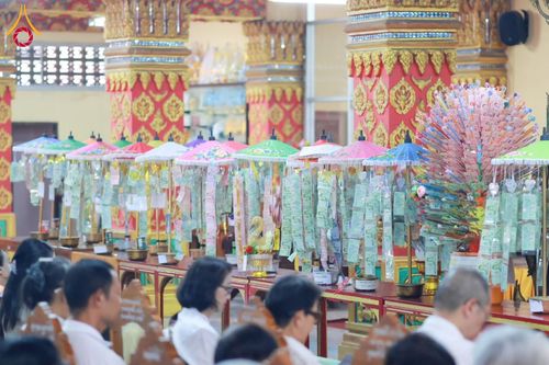 ภาพ No.178626:พิธีทอดกฐิน ณ วัดบางยี่ขัน แขวงบางยี่ขัน เขตบางพลัด กรุงเทพฯ ในโครงการกฐินสามัคคีทั่วไทย 30,000 วัด บูชาธรรม 80 ปี หลวงพ่อธัมมชโย โดยคณะศิษยานุศิษย์วัดพระธรรมกาย วันที่ 2 พฤศจิกายน พ.ศ. 2567