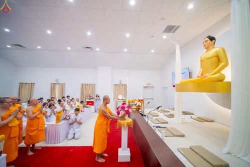 ภาพ No.234555:วันอาทิตย์ที่ 20 กรกฎาคม  พ.ศ.2568 พิธีทอดผ้าป่าภาคพื้นอเมริกา พิธีเจริญพระพุทธมนต์ ฉลองอาคารแก้วธรรมชัยรัตนอนันต์ วัดพระธรรมกายเทนเนสซี ประเทศสหรัฐอเมริกา