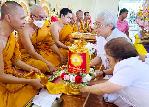 ภาพ No.257054:วันที่ 15 ตุลาคม พ.ศ. 2568 พิธีทอดกฐินสามัคคีทั่วไทย 30,000 วัด โดยคณะศิษยานุศิษย์ บูชาธรรม 81 ปี หลวงพ่อธัมมชโย ณ วัดป่าจงเจริญ จ.สงขลา