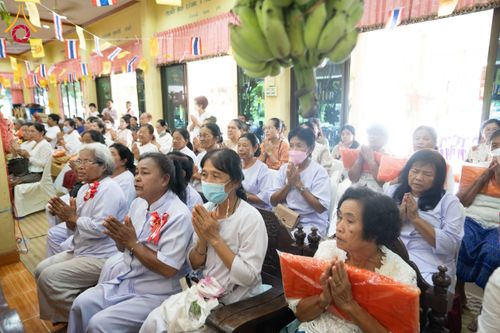 ภาพ No.166598:พิธีทอดกฐิน ณ วัดหนองกร่าง อ.สามโก้ จ.อ่างทอง ในโครงการกฐินสามัคคีทั่วไทย 30,000 วัด บูชาธรรม 80 ปี หลวงพ่อธัมมชโย โดยคณะศิษยานุศิษย์วัดพระธรรมกาย วันที่ 27 ตุลาคม พ.ศ. 2567