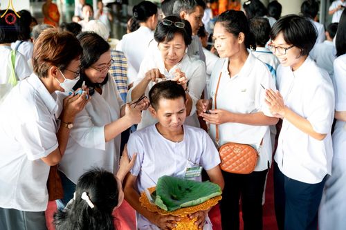 ภาพ No.156619:พิธีบรรพชาอุปสมบท ธรรมทายาท โครงการอุปสมบทหมู่บูชาธรรมครบรอบ 107 ปี วันครูผู้ค้นพบวิชชาธรรมกาย ณ โบสถ์พระไตรปิฏก วัดพระธรรมกาย วันเสาร์ที่ 14 กันยายน พ.ศ. 2567