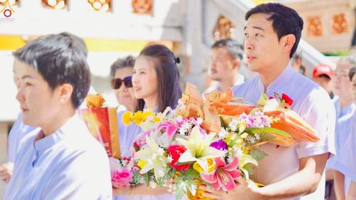 ภาพ No.259594:วันที่ 19 ตุลาคม พ.ศ. 2568 พิธีทอดกฐินสามัคคีทั่วไทย 30,000 วัด โดยคณะศิษยานุศิษย์ บูชาธรรม 81 ปี หลวงพ่อธัมมชโย ณ วัดเจริญวราราม อ.บางบ่อ จ.สมุทรปราการ