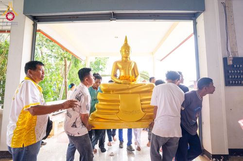 ภาพ No.183492:พิธีทอดกฐิน ณ วัดกุฏีดาว จ.เพชรบูรณ์ ในโครงการทอดกฐินสามัคคีทั่วไทย 30,000 วัด บูชาธรรม 80 ปี หลวงพ่อธัมมชโย โดยคณะศิษยานุศิษย์วัดพระธรรมกาย วันที่ 27 ตุลาคม พ.ศ. 2567