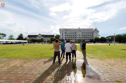 ภาพ No.239713:วันที่ 16-17 สิงหาคม พ.ศ. 2568 การปฏิบัติหน้าที่ของเจ้าหน้าที่ทุกสถานะ เพื่องานพิธีอัญเชิญรูปเหมือนพระมงคลเทพมุนี (สด จันทสโร) และพิธีกดปุ่มอัญเชิญรูปเหมือน พระมงคลเทพมุนี (สด จันทสโร) ณ มหาวิหารแก้วพระมงคลเทพมุนี ศูนย์ปฏิบัติธรรมแก้วเมืองเลย จ.เลย