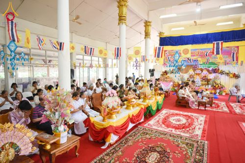 ภาพ No.172677:พิธีทอดกฐิน ณ วัดชีแวะ จ.ลพบุรี ในโครงการกฐินสามัคคีทั่วไทย 30,000 วัด บูชาธรรม 80 ปี หลวงพ่อธัมมชโย โดยคณะศิษยานุศิษย์วัดพระธรรมกาย วันที่ 27 ตุลาคม พ.ศ. 2567