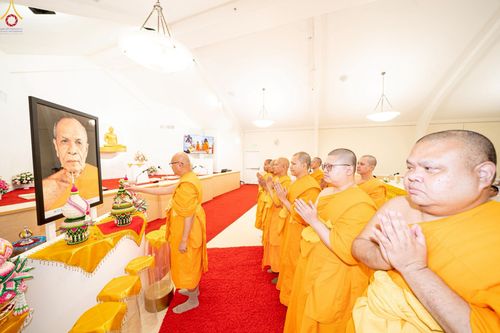 ภาพ No.251997:วันที่ 9 ตุลาคม พ.ศ. 2568 วัดพระธรรมกายซีลีคอนวัลเลย์ Dhammakaya Meditation Center Silicon Vally  เมืองมอแกนฮิลล์ รัฐเคลิฟอร์เนีย สหรัฐอเมริกา  ได้จัดงาน วันคล้ายวันเกิดด้วยรูปกายเนื้อ  พระมงคลเทพมุนี ครบ 141 ปี โดยมีกำหนดการช่วงเย็น พิธีมุทิตาสักการะพระ