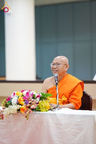 ภาพ No.122935:อำเภอคลองหลวง จัดประชุมกำนัน ผู้ใหญ่บ้าน แพทย์ประจำตำบล ผู้ช่วยผู้ใหญ่บ้าน สารวัตรกำนัน ฯลฯ ประจำเดือนกุมภาพันธ์ พ.ศ. 2567 ณ วัดพระธรรมกาย