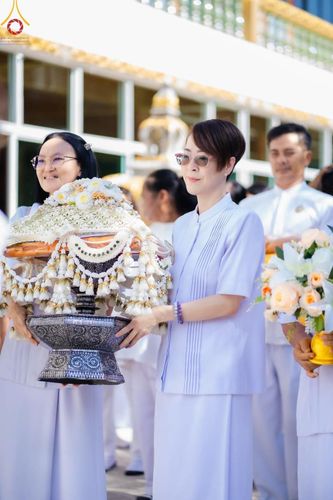 ภาพ No.166709:พิธีทอดกฐิน ณ วัดเขาดินมังกรทอง อ.บ่อทอง จ.ชลบุรี  ในโครงการกฐินสามัคคีทั่วไทย 30,000 วัด บูชาธรรม 80 ปี หลวงพ่อธัมมชโย โดยคณะศิษยานุศิษย์วัดพระธรรมกาย วันที่ 23 ตุลาคม พ.ศ. 2567