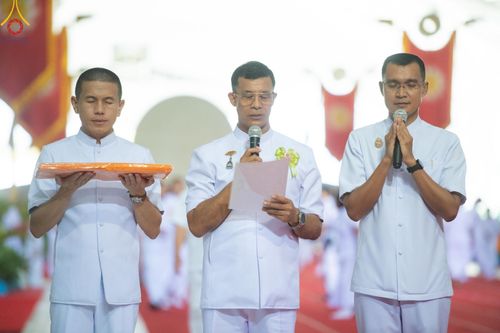 ภาพ No.150051:พิธีทอดผ้าป่าสมทบกฐินวัดพระธรรมกาย และสมทบกฐิน 30,000 วัดทั่วไทย ครั้งที่ 1 เนื่องในวันธรรมชัย 27 สิงหาคม พ.ศ.2567 ณ สภาธรรมกายสากล วัดพระธรรมกาย