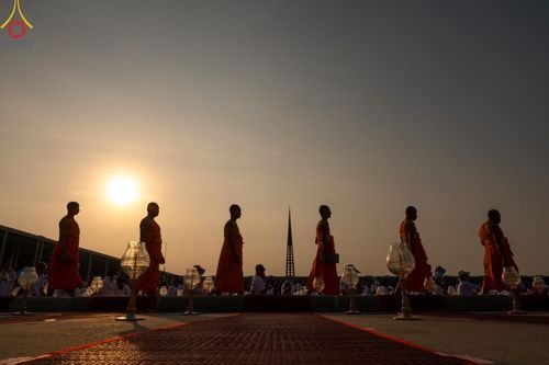 ภาพ No.204462:พิธีจุดประทีปถวายเป็นพุทธบูชา และบูชาธรรมมหาปูชนียาจารย์ ณ วัดพระธรรมกาย ตำบลคลองสาม อำเภอคลองหลวง จังหวัดปทุมธานี ในโครงการธรรมยาตรา กตัญญูบูชา มหาปูชนียาจารย์ พระมงคลเทพมุนี(สด จนฺทสโร) พระผู้ปราบมาร ปีที่ 13 วันที่ 31 มกราคม พ.ศ. 2568