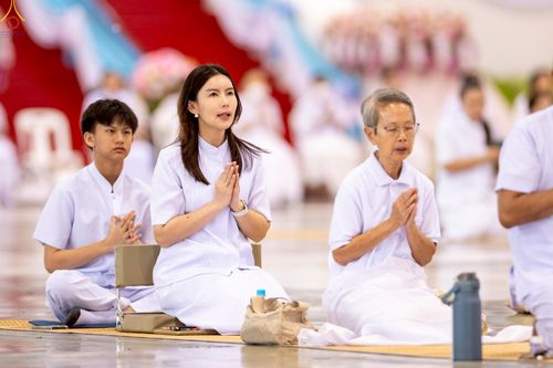 ภาพ No.235526:วันอาทิตย์ที่ 27 กรกฎาคม พ.ศ. 2568 พิธีจุดเทียนใจ ไฟนิรันด์ อนันตชัย ณ วัดพระธรรมกาย จ.ปทุมธานี