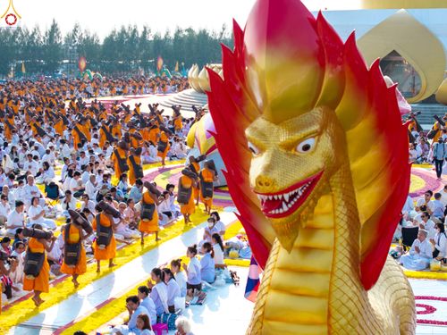 ภาพ No.299697:วันที่ 18 มกราคม พ.ศ. 2569 พิธีต้อนรับพระธรรมยาตรา (ภาพชุดที่ 2) ณ อนุสรณ์สถานลำดับที่ 5  สถานที่เผยแผ่วิชชาธรรมกายครั้งแรก อนุสรณ์สถานบางปลา วัดบางปลา อำเภอบางเลน จังหวัดนครปฐม ในโครงการธรรมยาตรา กตัญญูบูชา มหาปูชนียาจารย์ พระมงคลเทพมุนี(สด จนฺทสโร) พระ