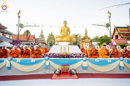 ภาพ No.311174:วันเสาร์ที่ 28 กุมภาพันธ์ พ.ศ. 2569 พิธีตักบาตรพระมหากุศล 11,250 รูป เฉลิมฉลอง 1,250 ปีศรีธรรมราชเจดีย์ สู่มรดกโลก ณ ถนนราชดำเนิน บริเวณหน้าวัดพระมหาธาตุวรมหาวิหาร อ.เมือง จ.นครศรีธรรมราช