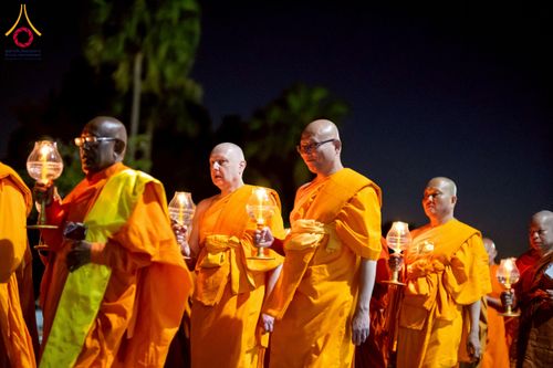 ภาพ No.225748:วันอาทิตย์ที่ 11 พฤษภาคม พ.ศ. 2568 วัดพระธรรมกายแคลิฟอร์เนีย จัดงานวิสาขบูชานานาชาติ และถวายมหาสังฆทานคณะสงฆ์ 120 รูป