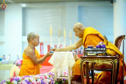 ภาพ No.57993:พิธีมุทิตาสักการะพระสังฆาธิการ ผู้ที่ได้รับพระราชทานเลื่อนและตั้งสมณศักดิ์ ปีพุทธศักราช 2567 วันอาทิตย์ที่ 28 เมษายน พ.ศ. 2567 ณ วัดพระธรรมกาย จ.ปทุมธานี