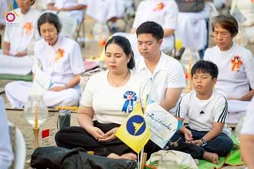 ภาพ No.275124:วันอาทิตย์ที่ 30 พฤศจิกายน พ.ศ. 2568 พิธีตอกเสาเข็ม "สร้างองค์พระเจดีย์เพื่อสร้างสันติภาพโลก" ต้นสุดท้าย ณ ศูนย์ปฏิบัติธรรมระยอง (บ้านช่องลม)