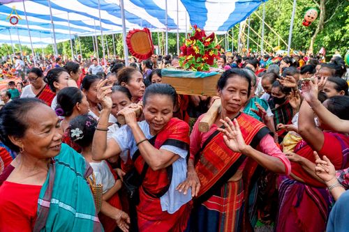 ภาพ No.257545:วันที่ 17 ตุลาคม พ.ศ. 2568 พิธีทอดกฐินสมทบวัดกัลยาณมิตรต่างประเทศ  บูชาธรรม 81 ปี หลวงพ่อธัมมชโย ณ ศูนย์ปฏิบัติธรรมไมตรีปูร์ เมืองคาร์การชารี ประเทศบังกลาเทศ 