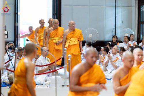 ภาพ No.223778:วันอาทิตย์ที่ 11 พฤษภาคม พ.ศ. 2568 พิธีอุปสมบทสามเณรเปรียญธรรมอุปสมบทอุทิศชีวิต 9 รูป อุบาสก 1 ท่าน ณ อุโบสถพระไตรปิฏกวัดพระธรรมกาย