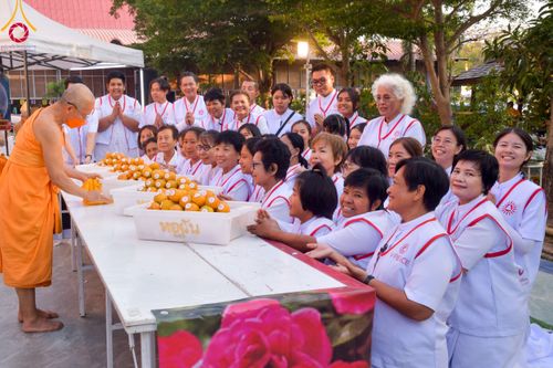 ภาพ No.112926:พิธีถวายภัตตาหารเป็นสังฆทาน แด่คณะพระธรรมยาตรา ปีที่ 12 วันที่ 15 มกราคม พ.ศ. 2567 ณ วัดสองพี่น้อง จ.สุพรรณบุรี