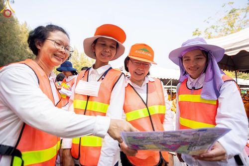 ภาพ No.113443:V.12 พลังหมู่ การเตรียมงาน เก็บงาน การรับบุญของเจ้าหน้าที่หน่วยงานต่างๆ เพื่อโครงการธรรมยาตรา ปีที่ 12 ระหว่างวันที่ 2 - 31 มกราคม พ.ศ. 2567