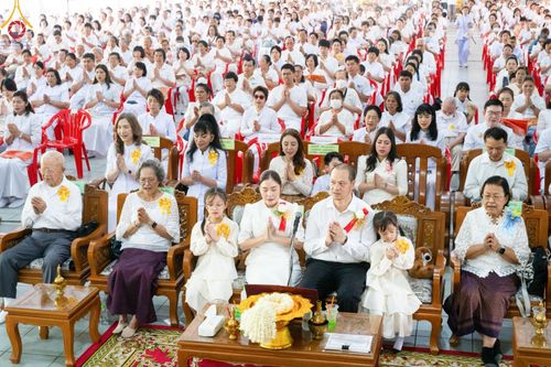 ภาพ No.162767:โครงการกฐินสามัคคีทั่วไทย 30,000 วัด บูชาธรรม 80 ปี หลวงพ่อธัมมชโย โดย คณะศิษยานุศิษย์วัดพระธรรมกาย ณ วัดโบสถ์บน จ.นนทบุรี วันที่ 19 ตุลาคม พ.ศ. 2567