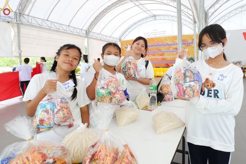 ภาพ No.84919:พิธีทอดผ้าป่าสามัคคีกันสาดคุ้มภัย และกำแพงแก้วเพื่อปกป้องภัยอันตราย จากความไม่สงบในพื้นที่ ณ ศูนย์ปฏิบัติธรรมและอบรมเยาวชนเมืองยะลา  ถนนเวฬุวัน ซอยเศรษฐี วันเสาร์ ที่ ๒๙ กรกฎาคม พ.ศ. ๒๕๖๖