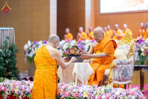 ภาพ No.185290:พิธีถวายมหาสังฆทาน 1,000 วัด ในวาระอายุวัฒนมงคล 84 ปี หลวงพ่อทัตตชีโว วันอาทิตย์ที่ 22 ธันวาคม พ.ศ. 2567 ณ สภาธรรมกายสากล วัดพระธรรมกาย