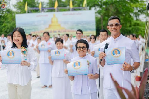 ภาพ No.246892:วันอาทิตย์ที่ 14 กันยายน พ.ศ. 2568 พิธีทอดผ้าป่า ซื้อดิน ปรับพื้นที่ลานธรรม  และพิธีกลั่นแผ่นดิน โปรยทราย สถาปนาองค์พระเจดีย์ เพื่อสร้างสันติภาพโลก  ณ ศูนย์ปฏิบัติธรรมสระบุรี อ.พระพุทธบาท จ.สระบุรี