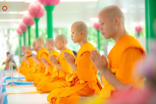 ภาพ No.136313:พิธีอุปสมบทสามเณรเตรียมสถาบันธรรมชัย รุ่นที่ 21 ณ โบสถ์พระไตรปิฏก วัดพระธรรมกาย วันเสาร์ที่ 4 พฤษภาคม พ.ศ.2567