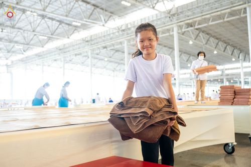 ภาพ No.91193:พิธีร่วมบุญกฐินสัมฤทธิ์ปีที่ 16 และกฐินสมทบวัดกัลยาณมิตรทั้งภายใน และต่างประเทศปีที่ 6 ณ บ้านแก้วเรือนทองคุณยายฯ วัดพระธรรมกาย วันเสาร์ที่ 21 ตุลาคม พ.ศ. 2566