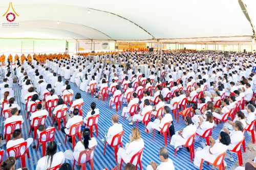 ภาพ No.211561:วันอาทิตย์ที่ 16 มีนาคม พ.ศ. 2568 พิธีทอดผ้าป่าฉลองปทุมเจดีย์ ณ ศูนย์อบรมเยาวชนปัตตานี