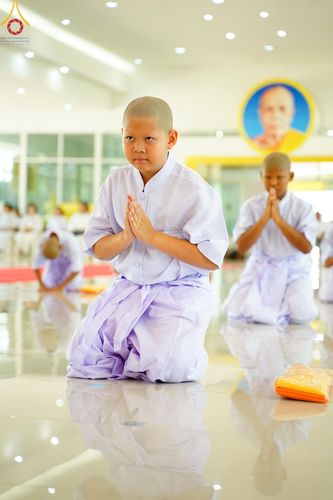 ภาพ No.134881:พิธีตัดปอยผม พิธีขอขมารับผ้าไตร พิธีบรรพชา และพิธีถวายบาตร ในโครงการบรรพชาสามเณร ฟื้นฟูพระพุทธศาสนาทั่วไทย  ณ ศูนย์ปฏิบัติธรรมและศูนย์อบรมเยาวชนเพชรบุรี ต.ท่าแลง อ.ท่ายาง จ.เพชรบุรี