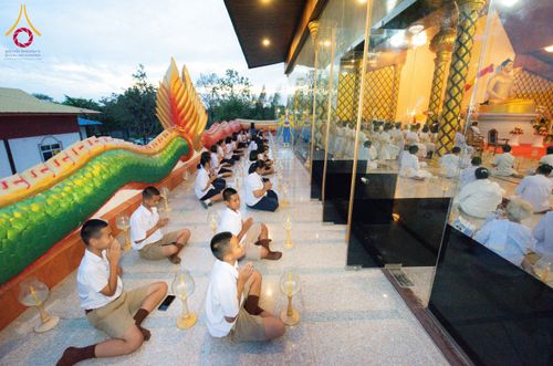 ภาพ No.210705:วันพฤหัสบดีที่ 13 มีนาคม พ.ศ. 2568  สมโภชพระประธานอุโบสถวัดป่าอุบลแก้ว จังหวัดอุบลราชธานี