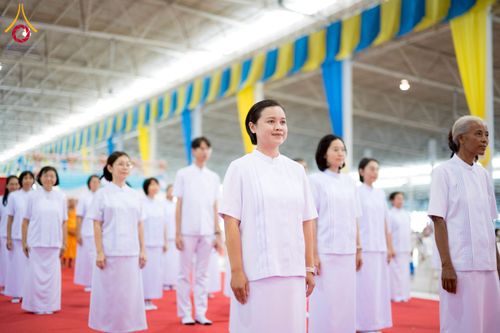 ภาพ No.237478:วันอาทิตย์ที่ 10 สิงหาคม พ.ศ.2568 พิธีมอบใบประกาศเกียรติคุณ โครงการสอบบาลี "ฉลองแชมป์" บูชาธรรม 80 ปี หลวงพ่อธัมมชโย ประจำปี 2568 และ พิธีมอบดวงแก้วสามเณรทรงบาลีไวยากรณ์ ณ สภาธรรมกายสากล วัดพระธรรมกาย ปทุมธานี