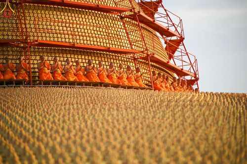 ภาพ No.194534:พิธีปฐมเริ่มสุวรรณรังสรรค์มหาธรรมกายเจดีย์ วันจันทร์ที่ 13 มกราคม พ.ศ. 2568 ณ มหาธรรมกายเจดีย์ วัดพระธรรมกาย จ.ปทุมธานี