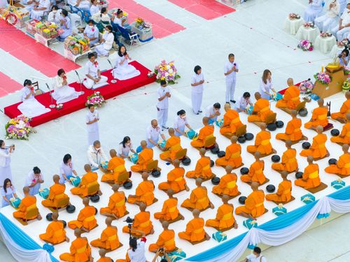 ภาพ No.118504:พิธีตักบาตรพระธรรมยาตรา ปีที่ 12 ณ อนุสรณ์สถานลำดับที่ 5 สถานที่เผยแผ่วิชชาธรรมกายครั้งแรก อนุสรณ์สถานบางปลา จ.นครปฐม วันที่ 25 มกราคม พ.ศ. 2567