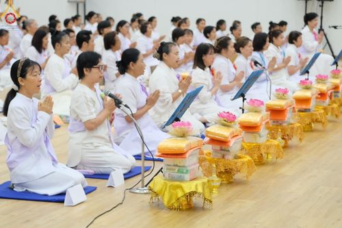 ภาพ No.157392:โครงการ อุบาสกแก้ว อุบาสิกาแก้ว รุ่นที่ 3 ตัวแทนทอดกฐินสามัคคีทั่วไทย 30,000 วัด บูชาธรรม 80 ปี หลวงพ่อธัมมชโย ระหว่างวันที่ 19-22 กันยายน พ.ศ. 2567 โซนกรุงเทพฯ-สมุทรปราการ ณ อาคาร 115 ปี คุณยายอาจารย์ฯ วัดพระธรรมกาย