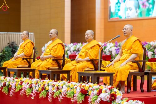 ภาพ No.176337:พิธีมุทิตาสักการะพระมหาเถระและพระเถระ วันที่ 24 พฤศจิกายน พ.ศ. 2567 ณ วัดพระธรรมกาย จ.ปทุมธานี