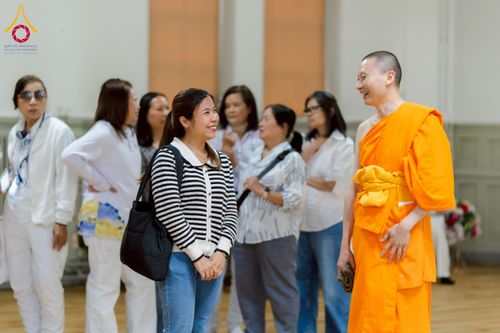 ภาพ No.232704:วันเสาร์ที่ 5 กรกฎาคม พ.ศ. 2568 Candlelight meditation & Vigil พิธีจุดเทียนให้สว่าง สู่ทางสงบ ณ วัดพระธรรมกายนอร์ธสวีเดน