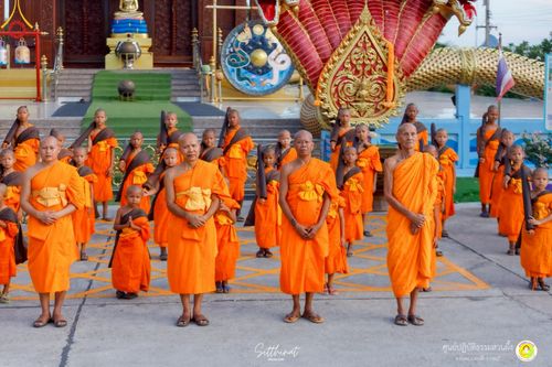 ภาพ No.222186:วันที่ 26-27 เมษายน พ.ศ. 2568 ศูนย์ปฏิบัติธรรมสวนผึ้ง ร่วมกับ ธุดงค์คสถานประจวบคีรีขันธ์ และวัดอ่าวน้อย  จัดกิจกรรมเดินธรรมยาตรา ตักบาตรข้าวสารอาหารแห้ง และจุดประทีปถวายเป็นพุทธบูชา ณ วัดอ่าวน้อย จ.ประจวบคีรีขันธ์