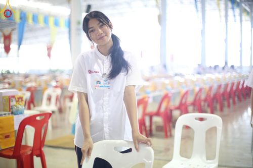 ภาพ No.59678:V.39 ทุ่มสุดใจ ธรรมชัย 80 ปี การเตรียมงาน การปฏิบัติงาน ของเจ้าหน้าที่หน่วยงานต่างๆ เพื่อพิธีฉลองอายุวัฒนมงคล 80 ปี หลวงพ่อธัมมชโย และรับถวายมหาสังฆทาน 10,000 กว่าวัดทั่วประเทศ ในวันคุ้มครองโลก จันทร์ที่ 22 เมษายน พ.ศ. 2567