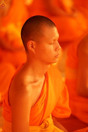 ภาพ No.302907:วันที่ 24 มกราคม พ.ศ. 2569 พิธีจุดประทีปธรรมถวายเป็นพุทธบูชา  และบูชาธรรมมหาปูชนียาจารย์  ณ อาคารธรรมยาตรา กตัญญูบูชามหาปูชนียาจารย์  ตรงข้ามวัดปากน้ำภาษีเจริญ จ.กรุงเทพมหานคร ในโครงการธรรมยาตรา กตัญญูบูชา มหาปูชนียาจารย์ พระมงคลเทพมุนี(สด จนฺทสโร) พระผู