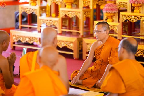 ภาพ No.280461:วันที่ 4 ธันวาคม พ.ศ. 2568 พิธีอุปสมบทหมู่ ในโครงการบวชบูชาธรรมมหาปูชนียาจารย์ 4 วัด ในจังหวัดบุรีรัมย์