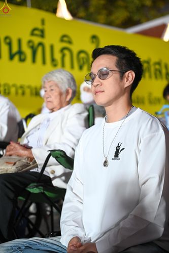 ภาพ No.294338:วันที่ 14 มกราคม พ.ศ. 2569 พิธีตักบาตรพระธรรมยาตรา ณ วัดสองพี่น้อง ต.ต้นตาล อ.สองพี่น้อง จ.สุพรรณบุรี ในโครงการธรรมยาตรา กตัญญูบูชา มหาปูชนียาจารย์ พระมงคลเทพมุนี(สด จนฺทสโร) พระผู้ปราบมาร อนุสรณ์สถาน 7 แห่ง ปีที่ 14