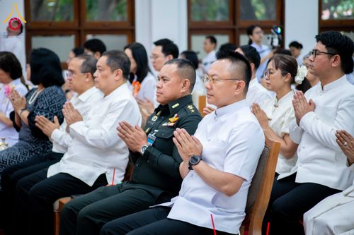 ภาพ No.314531:วันศุกร์ที่ 20 มีนาคม พ.ศ. 2569 พิธีบำเพ็ญกุศล คุณพ่อณรงค์ จินตมากุล โยมบิดา พระครูปลัดรัตนวีรวัฒน์ (รังสฤษดิ์ อิทฺธิจินตโก) ที่ปรึกษาเจ้าคณะจังหวัดปทุมธานี เจ้าอาวาสวัดพระธรรมกาย  ณ ห้องปลูกศรัทธา 2 วัดพระธรรมกาย ปทุมธานี