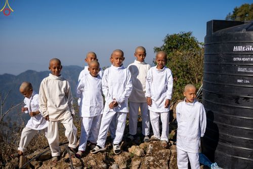 ภาพ No.80323:โครงการบรรพชาสามเณรภาคฤดูร้อน 100 รูป   ณ วัดมาศคันธะพุทธวิหาร เมืองลลิตปูร ประเทศเนปาล   ระหว่างวันที่ 5-15 เมษายน พ.ศ. 2566