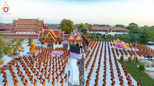ภาพ No.294658:วันอาทิตย์ที่ 14 ธันวาคม พ.ศ.2568 พระธรรมยาตราปฏิบัติธรรมและถ่ายภาพหมู่ประวัติศาสตร์ ณ วัดสองพี่น้อง ต.ต้นตาล อ.สองพี่น้อง จ.สุพรรณบุรี ในโครงการธรรมยาตรา กตัญญูบูชา มหาปูชนียาจารย์ พระมงคลเทพมุนี(สด จนฺทสโร) พระผู้ปราบมาร อนุสรณ์สถาน 7 แห่ง ปีที่ 14