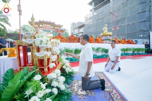 ภาพ No.313852:วันอาทิตย์ที่ 14 มีนาคม พ.ศ. 2569 ทำบุญเมืองหาดใหญ่ตักบาตรพระ 1,109 รูป เติมบุญใหญ่ หลังวิกฤตมหาอุทกภัย ณ ซุ้มประตูไชน่าทาวน์ ถนนศุภสารรังสรรค์ อ.หาดใหญ่ จ.สงขลา