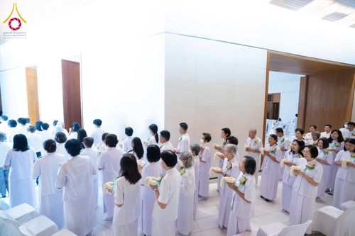 ภาพ No.174305:พิธีทอดกฐินกตัญญูบูชาธรรม ณ ศูนย์ปฏิบัติธรรมพระมงคลเทพมุนี อ.สองพี่น้อง จ.สุพรรณบุรี ในโครงการกฐินสามัคคีทั่วไทย 30,000 วัด บูชาธรรม 80 ปี หลวงพ่อธัมมชโย โดยคณะศิษยานุศิษย์วัดพระธรรมกาย วันที่ 10 พฤศจิกายน พ.ศ. 2567